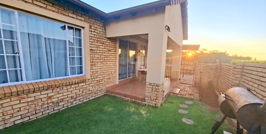 2 Bedroom Property for Sale in Sasolburg Ext 11 Free State